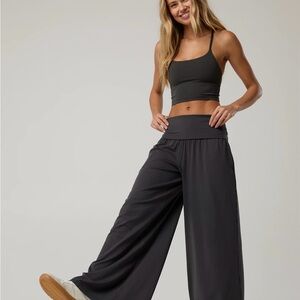 Aerie Charcoal Wide-Leg Pants